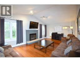 75 JOSEPHINE Drive - 7