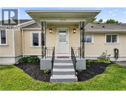3710 BRUNSWICK Avenue - 5