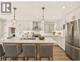 1253 STEPHENSON Drive - 13