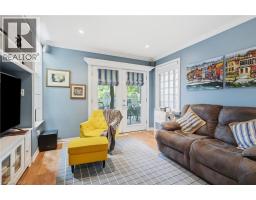 33 CENTENNIAL Parkway S - 10