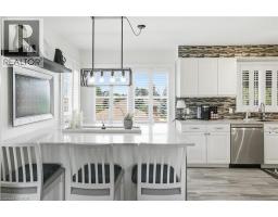 33 CENTENNIAL Parkway S - 20
