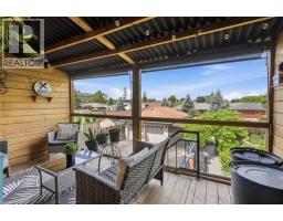 33 CENTENNIAL Parkway S - 39