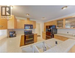 298 ROXTON Drive - 11