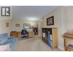 298 ROXTON Drive - 15