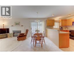 298 ROXTON Drive - 7