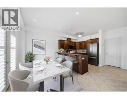 441 STONEHENGE Drive UnitNo. 32 - 18