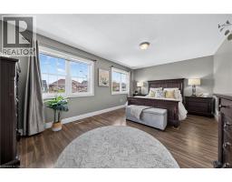 72 SWIFT Crescent - 25