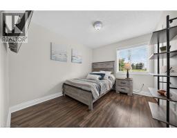72 SWIFT Crescent - 32