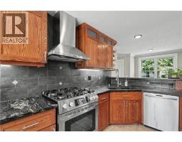 17 ATHLONE Road - 12