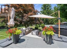 56 THORNRIDGE Crescent - 36