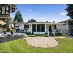 56 THORNRIDGE Crescent - 37