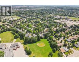 56 THORNRIDGE Crescent - 44