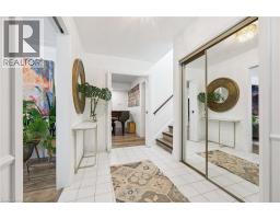 56 THORNRIDGE Crescent - 7