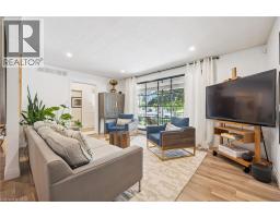 56 THORNRIDGE Crescent - 8