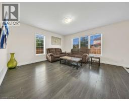 39 BAINTREE Way - 39