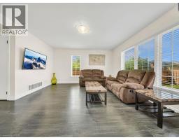 39 BAINTREE Way - 40
