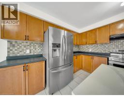 39 BAINTREE Way - 44