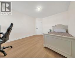 39 BAINTREE Way - 8