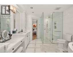15 PEPPERTREE Crescent - 28