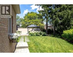 15 PEPPERTREE Crescent - 50