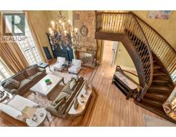 15 PEPPERTREE Crescent - 9