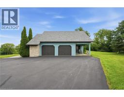 1046 BOOK Road W - 23