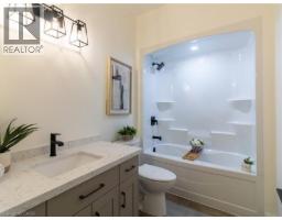 89 DUCHESS Drive - 13
