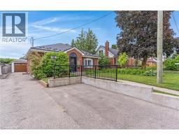 805 ROCKWAY Drive - 3