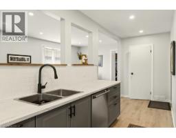 259 METCALFE Street N - 20