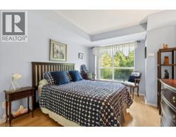 2565 ERIN CENTRE Boulevard UnitNo. 402 - 15