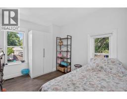 9 DAVIDSON Street - 24