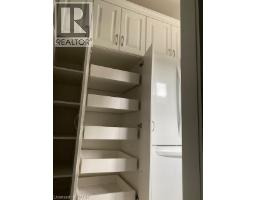 1066 RICHMOND Street - 12