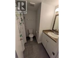 435A MIDWOOD Crescent - 18