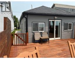 6 LAKESIDE Drive - 31