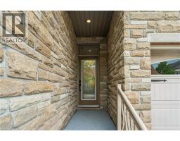 19 SIMMONDS Drive UnitNo. 8 - 6
