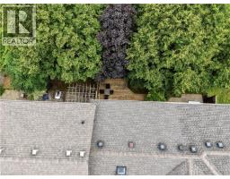 692 GRANGE Crescent - 34