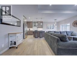 15 MATHESON Crescent - 13