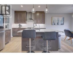 15 MATHESON Crescent - 16