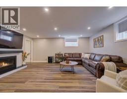 15 MATHESON Crescent - 32
