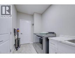 15 MATHESON Crescent - 9