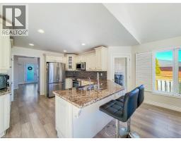 86 MARGARET Avenue - 11