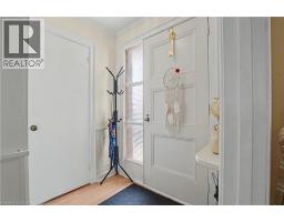 39 HENRY Street - 3