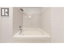 59 LONGWOOD Road N - 16