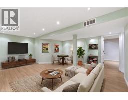 212 STONEHENGE Drive UnitNo. 41 - 32