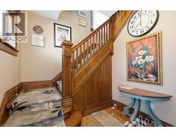 1798 KING Street E - 22