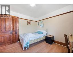 1798 KING Street E - 24