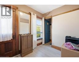 1798 KING Street E - 28