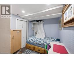 1798 KING Street E - 32