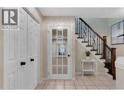 913 COPPER LEAF Crescent - 37