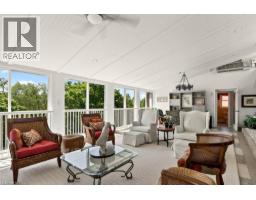 9 GRANT Boulevard UnitNo. 602 - 35